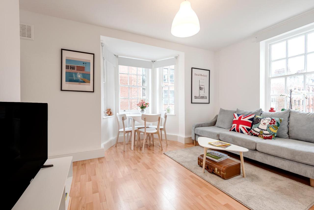 Modern One Bedroom Victoria Apartment 런던 외부 사진